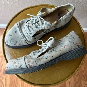 Dr Martens Kensington “Carrie” cutout Oxford style shoes